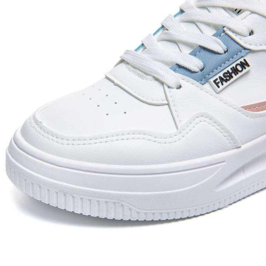 حذاء رياضي نسائي مسطح