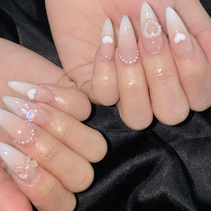 artificial nails 