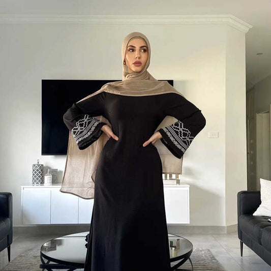 عباية انيقة الشرق الاوسط