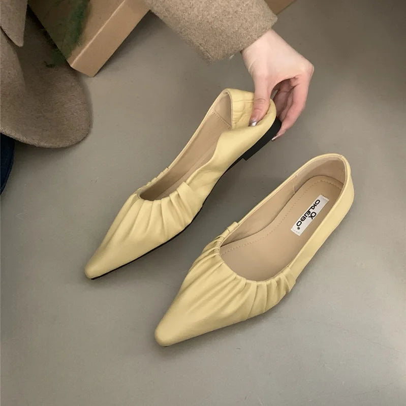 أحذية مسطحة مريحة - Comfortable Flat Shoes