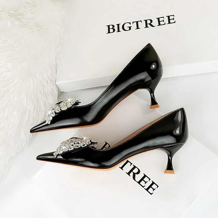 Women's heel