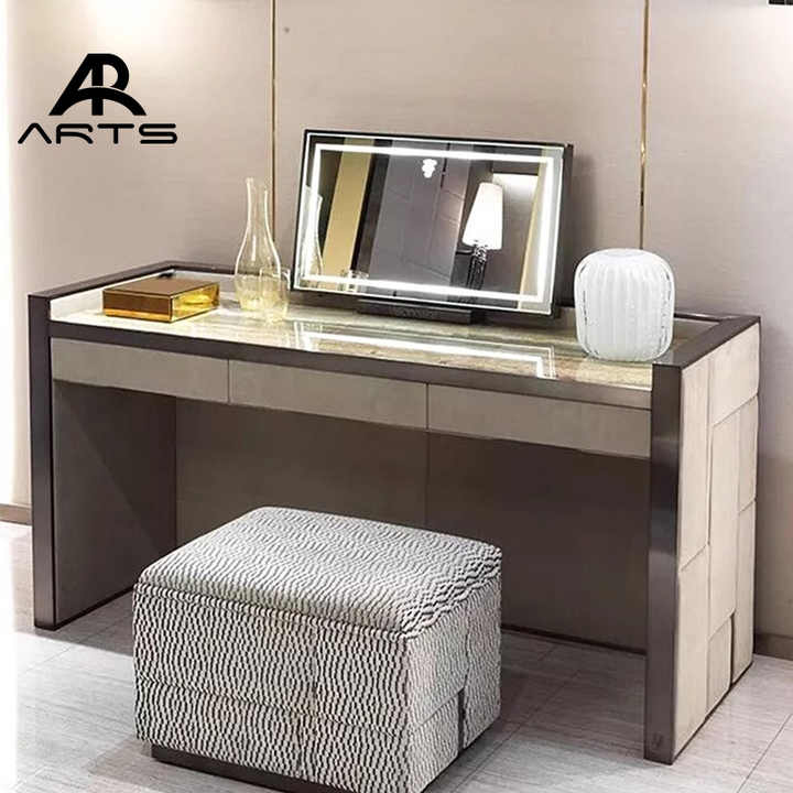 Italian style dressing table 