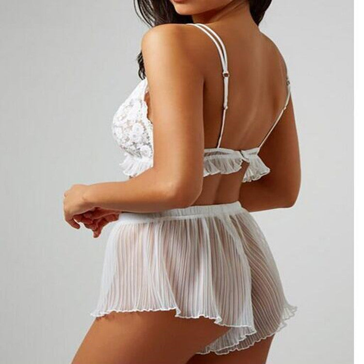 بيجامة نوم نسائية مثيرة