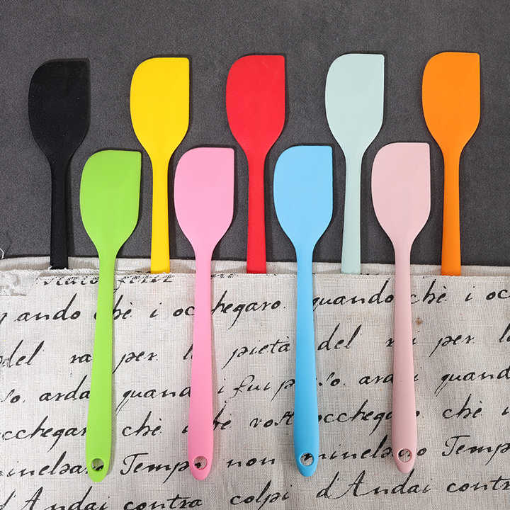 Factory Direct Reusable Silicone Spatulas-ملاعق سيليكون