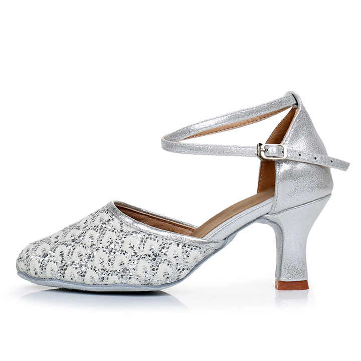 أحذية رقص لاتينية - Latin dance shoes