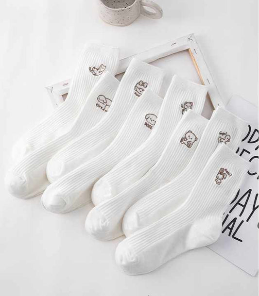 White Animal Embroidery Korean Socksجوارب نسائية للبالغين، جوارب نسائية بيضاء مطرزة