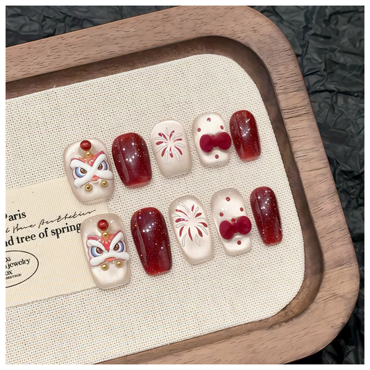 Luxury Red Nail Art 