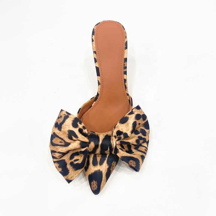 Women's high heel with bow 