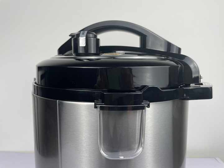 وعاء داخلي غير لاصق متعدد الوظائف سهل الاستخدام مضاد للالتصاق ، وعاء فخار منزلي كامل 5 لتر ، وعاء كهربائيMultifunctional non-stick inner pot easy to use non-stick, 5L full household pot, electric pot