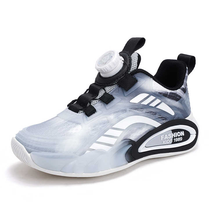أحذية رياضية جديدة عالية الجودة  . New high quality sneakers