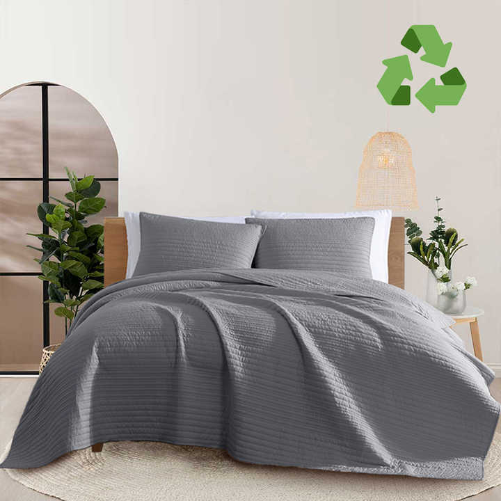 Hot Sale Quilted Cotton Queen Sheets/Bedding Set 