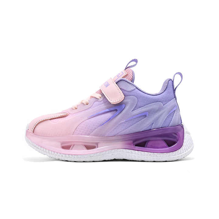 Children's shoes 