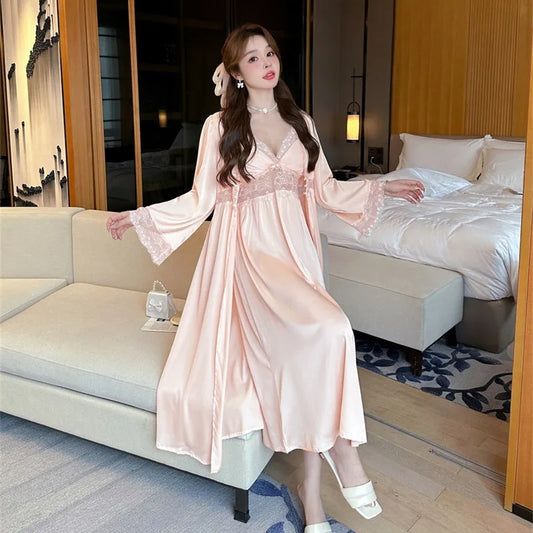 بيجامة نوم نسائية مثيرة