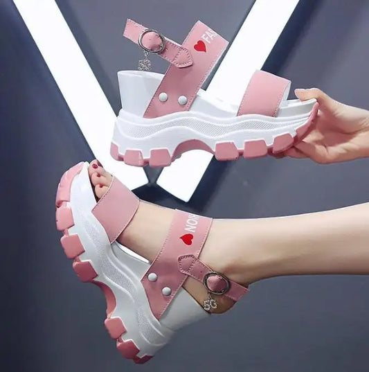 حذاء نسائي عالي الجودة