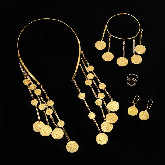 قلادات أقراط