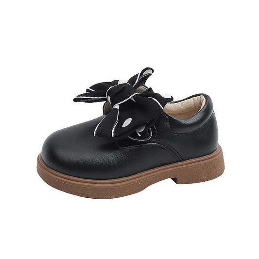 children's shoes 