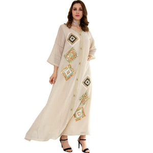 قفطان و جلابيات مطرزة