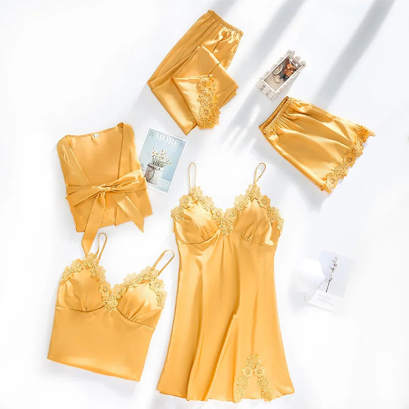 طقم نوم مثير