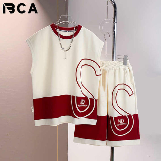 Comfortable and modern sportswear for boys 