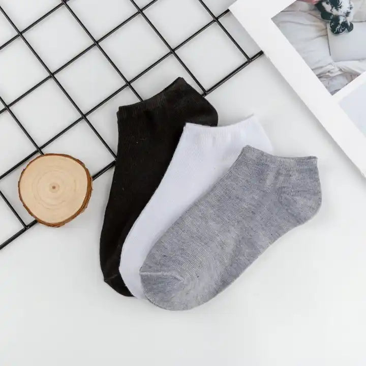 Children's Fashion: Black, White and Pure Grey for 1-12 Years D250118 