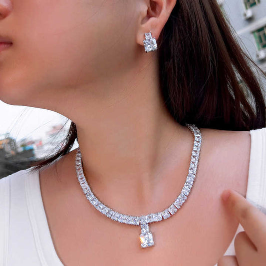 مجموعة مجوهرات و طقم