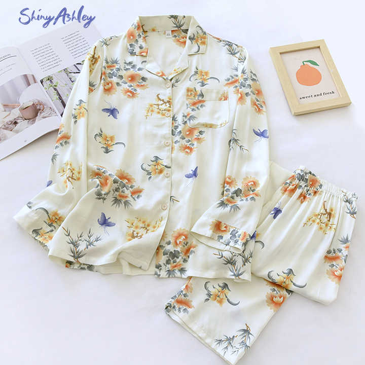 Women's sleepwear 