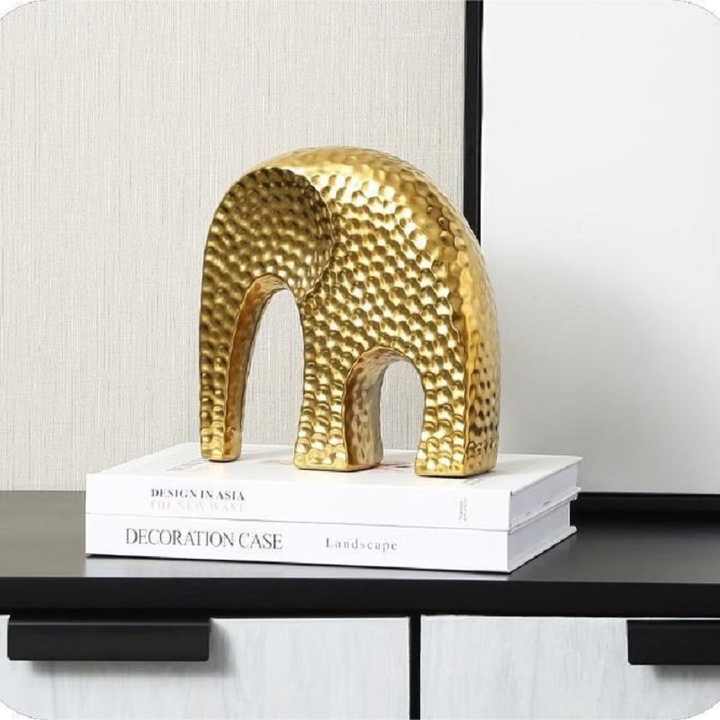 تماثيل مصنوعة من السيراميك