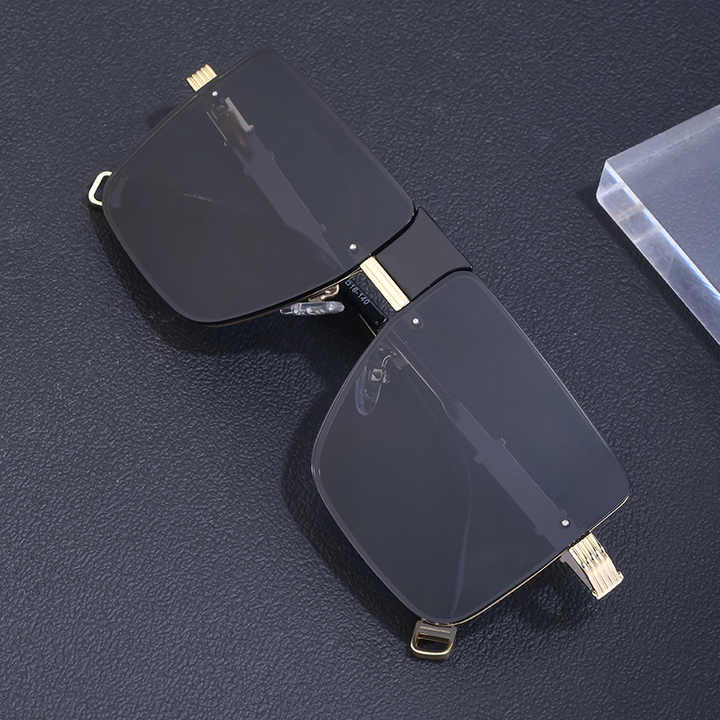 نظارات شمسية كبيرة الحجم