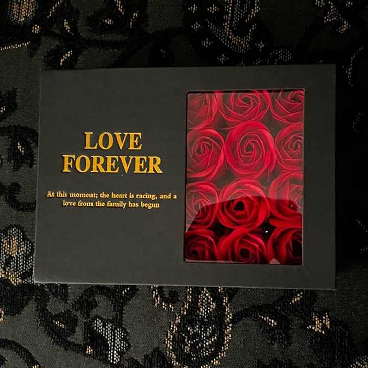 Wholesale price, Valentine's Day gift, rose flowers. 