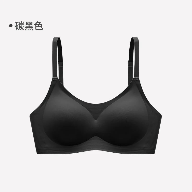 ملابس نسائية داخلية