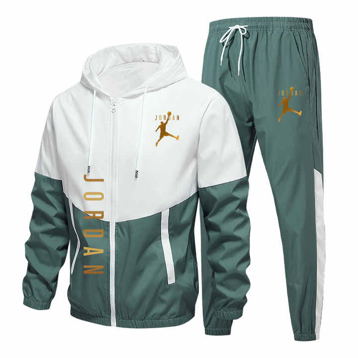casual tracksuit 