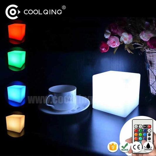 lamp . مصباح