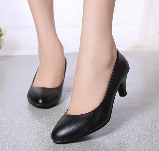 Elegant women's heels 
