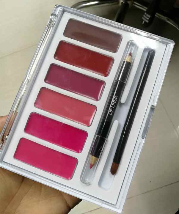 Multi-use makeup palette