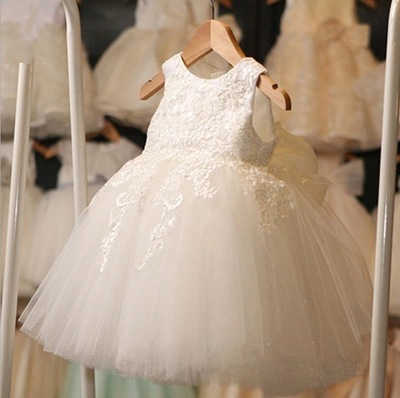 Ruffle Toddler Flower Girl Frocks- فستان حفلات من التول الأبيض