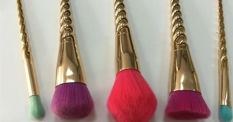 makeup brushes 