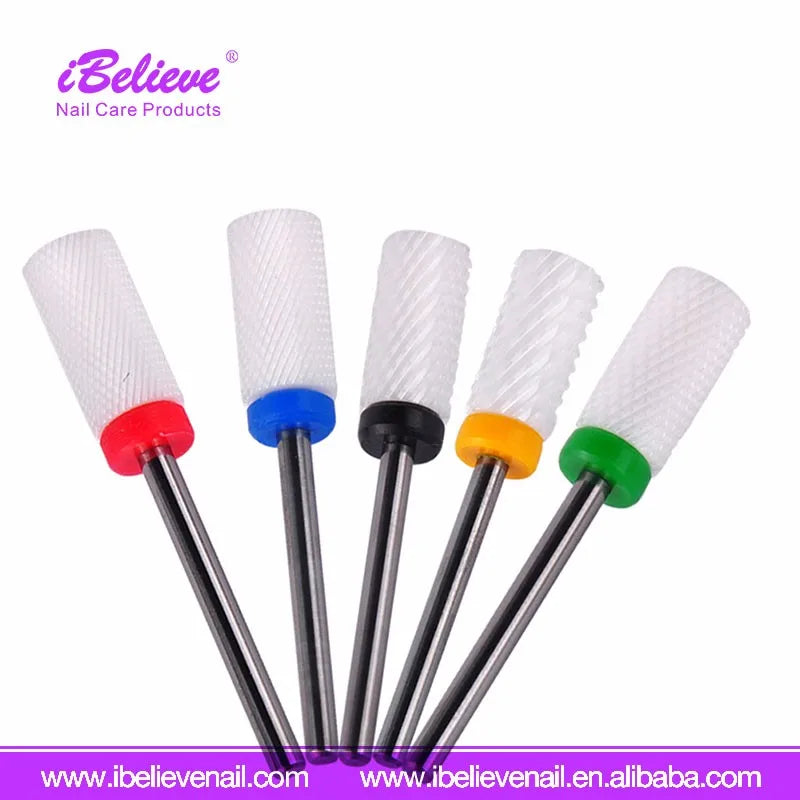 ادوات فن الاضافر