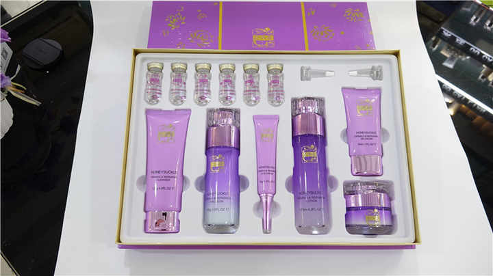 Skin care facial moisturizer 