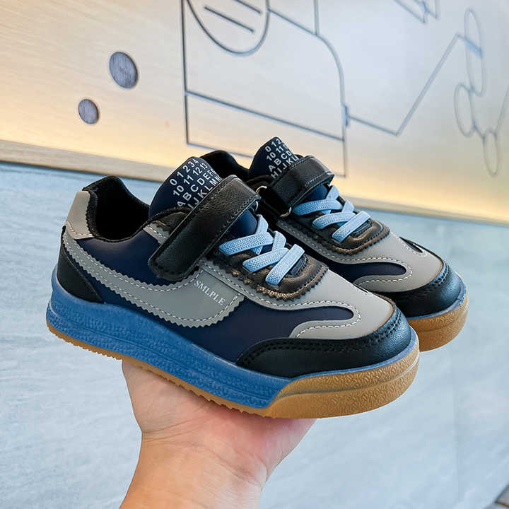 أحذية رياضية كاجوال . Children's Casual Sneakers,