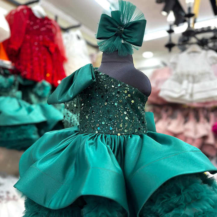 Luxury evening dresses 