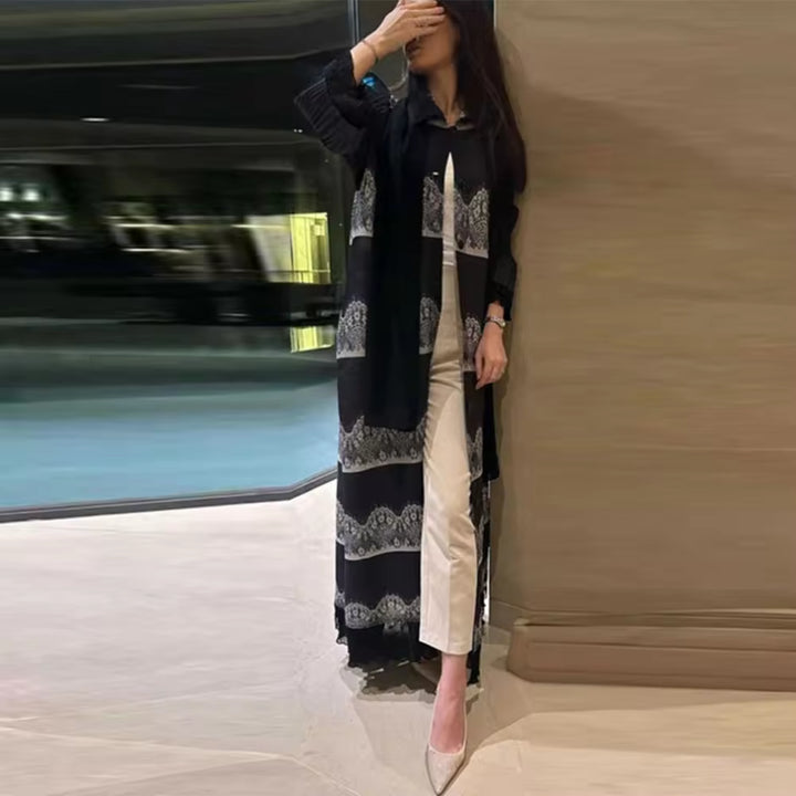 عباءة نسائية سودا