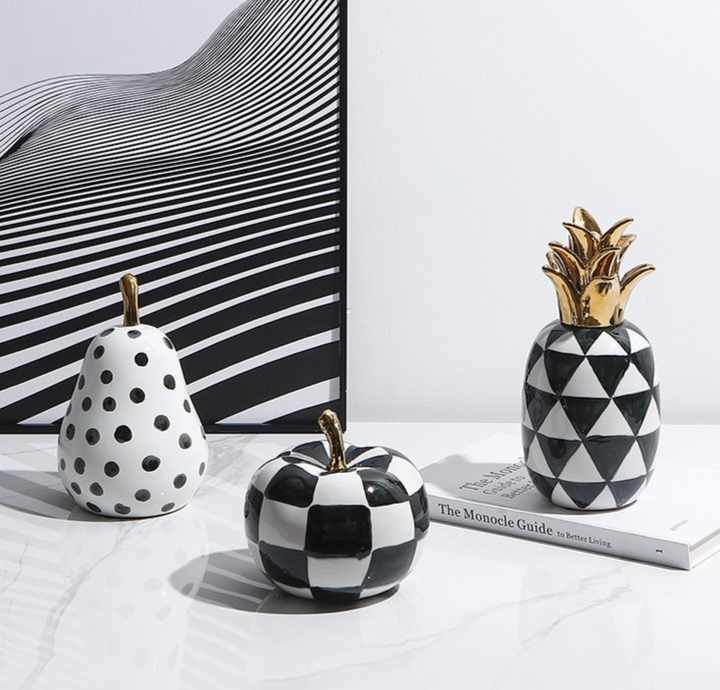 Modern luxury ceramic decorative jar. 