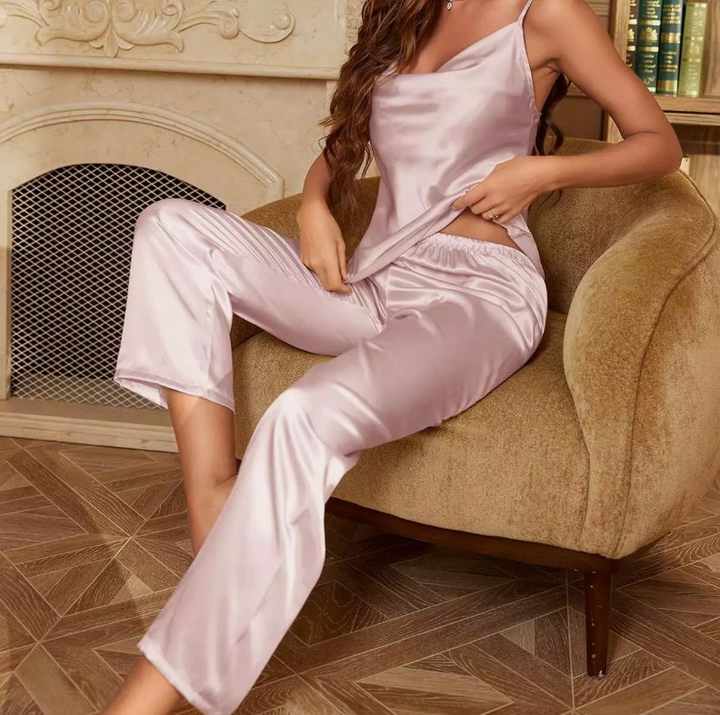Women's long-sleeved pajamas 