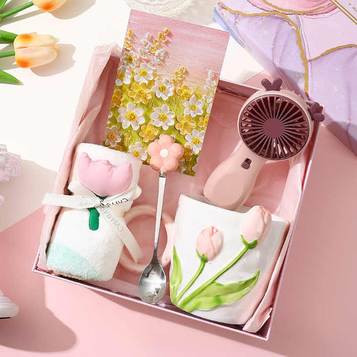 New gifts of cups and spoons 