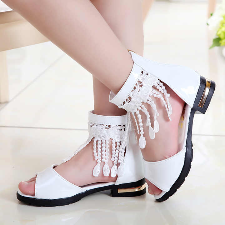 Roman girls' sandal 