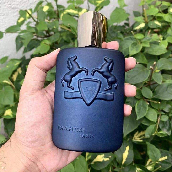 Men's perfume 