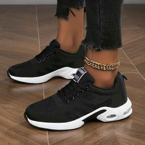 Comfortable women's flat sneakers 