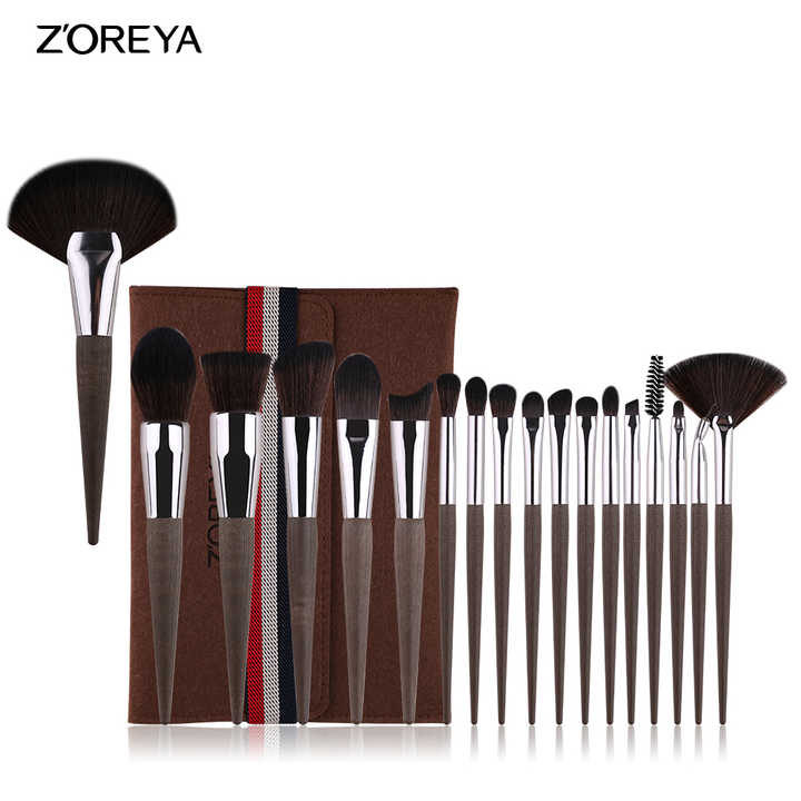 مجموعة فرش مكياج زوريا 18