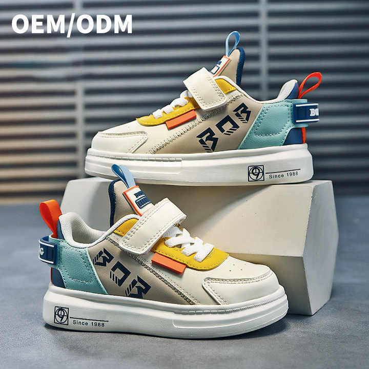 Girls' casual sneakers 
