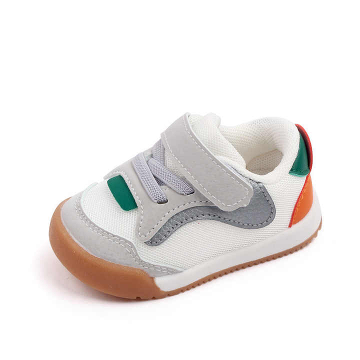أحذية أطفال للربيع والخريف ، أحذية بيضاء شبكية . Spring and Autumn Baby Shoes, White Breathable Mesh
